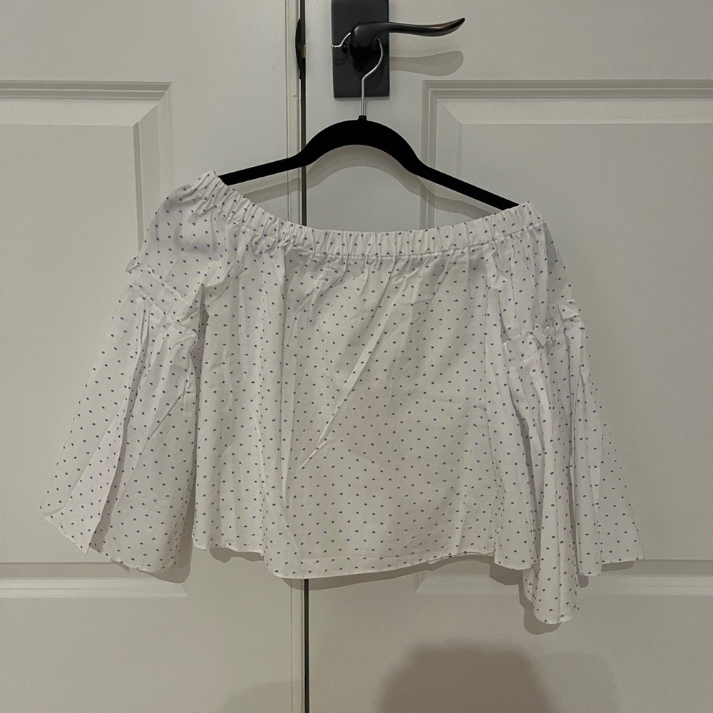 NWT off the shoulder 100% coton parker blouse